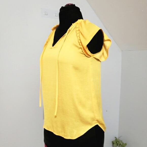 Loft yellow ruffled capped sleeve V Neck Top XSP - Picture 4 of 11